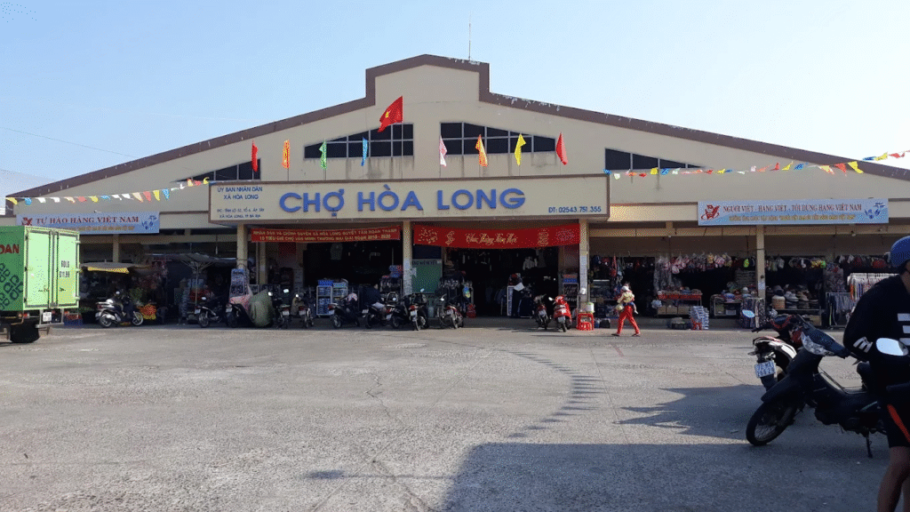 Hoa Long Market, Ba Ria City