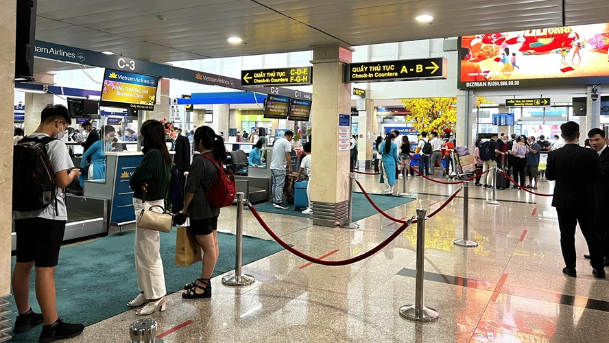 Tan Son Nhat: Useful infomation