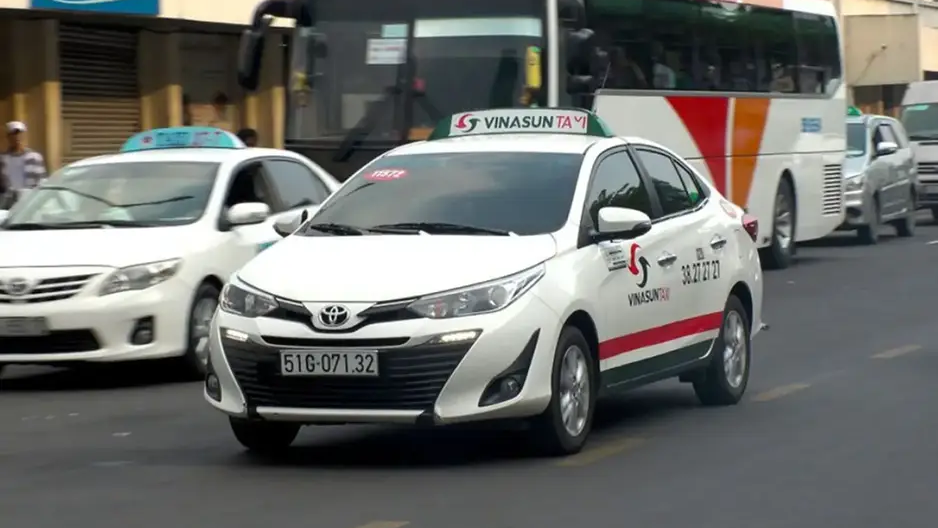 HCMC Airport: Reliable taxi is Vinasun