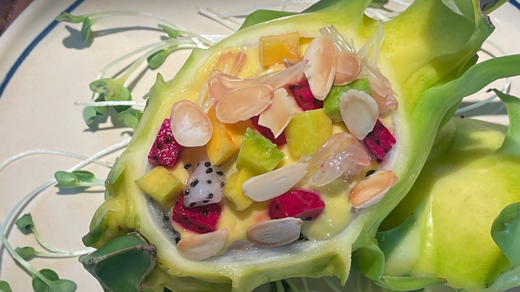 Dragon fruit salad at Du Yen Vegetarian Restaurant