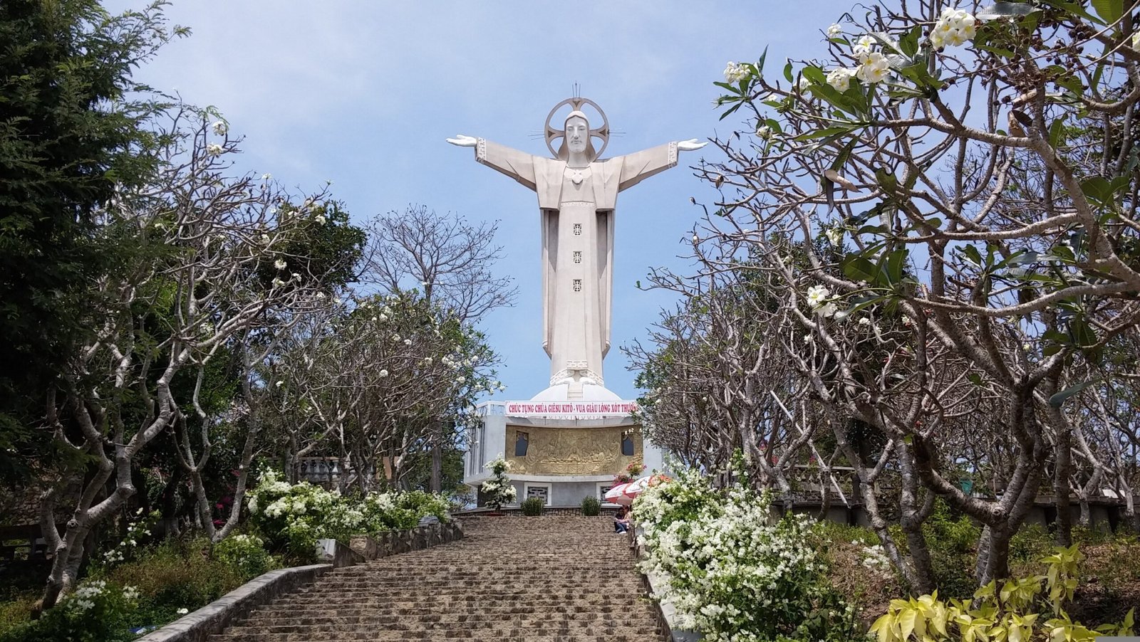 Vung Tau Essential Day Trip: Beach, Christ Statue & Colonial Charm
