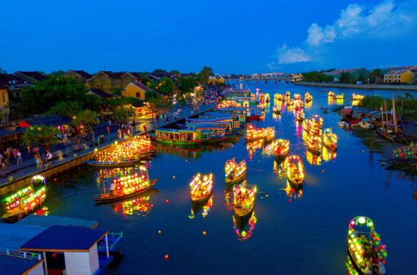 Hoi An Ancient Town - Magical lanterns by the river